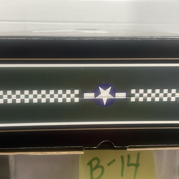 SpecCast Airplane Model - Picture 3 of 10